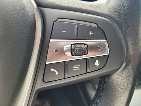 Used 2023 BMW i4 eDrive40 image 24