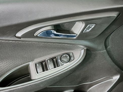Used 2024 Chevrolet Malibu LS image 15
