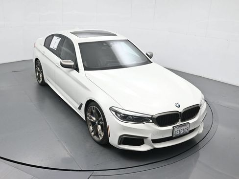 Used 2018 BMW M550i xDrive AWD/4WD image 36