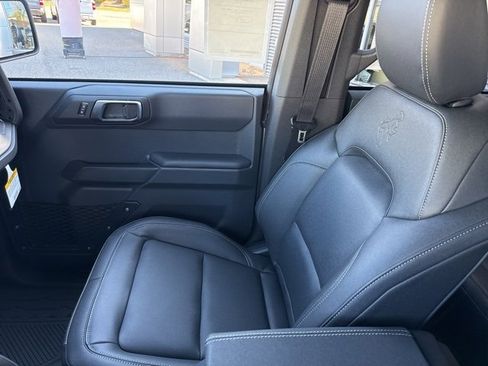 New 2025 Ford Bronco Big Bend w/ Black Diamond Package image 31