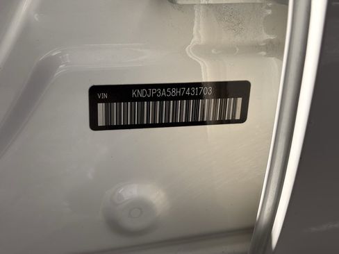 Used 2017 Kia Soul + image 35