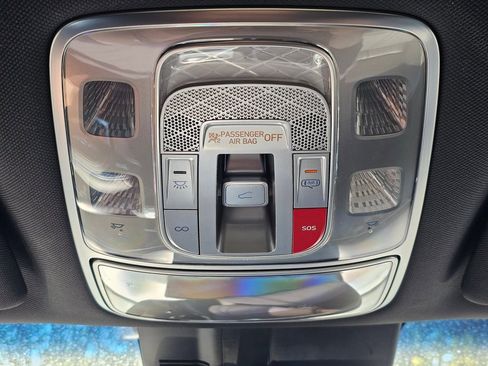 Used 2025 Genesis GV70 3.5T Sport image 18