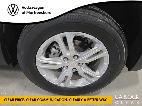 Used 2023 GMC Terrain SLE w/ Driver Convenience Package AWD/4WD image 12