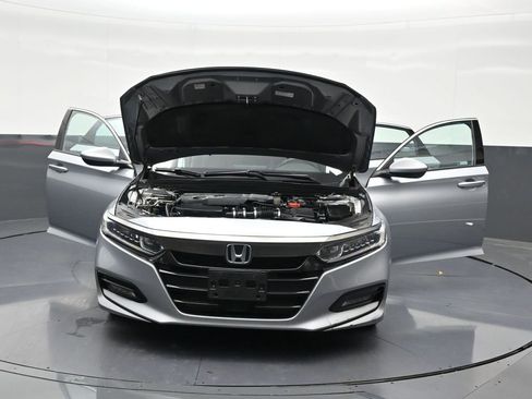Used 2018 Honda Accord Sport image 36
