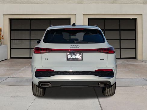 Used 2025 Audi Q5 Premium Plus w/ Premium Plus image 5
