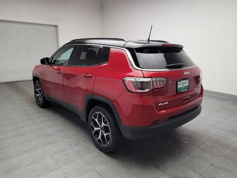 Used 2025 Jeep Compass Limited AWD/4WD image 5