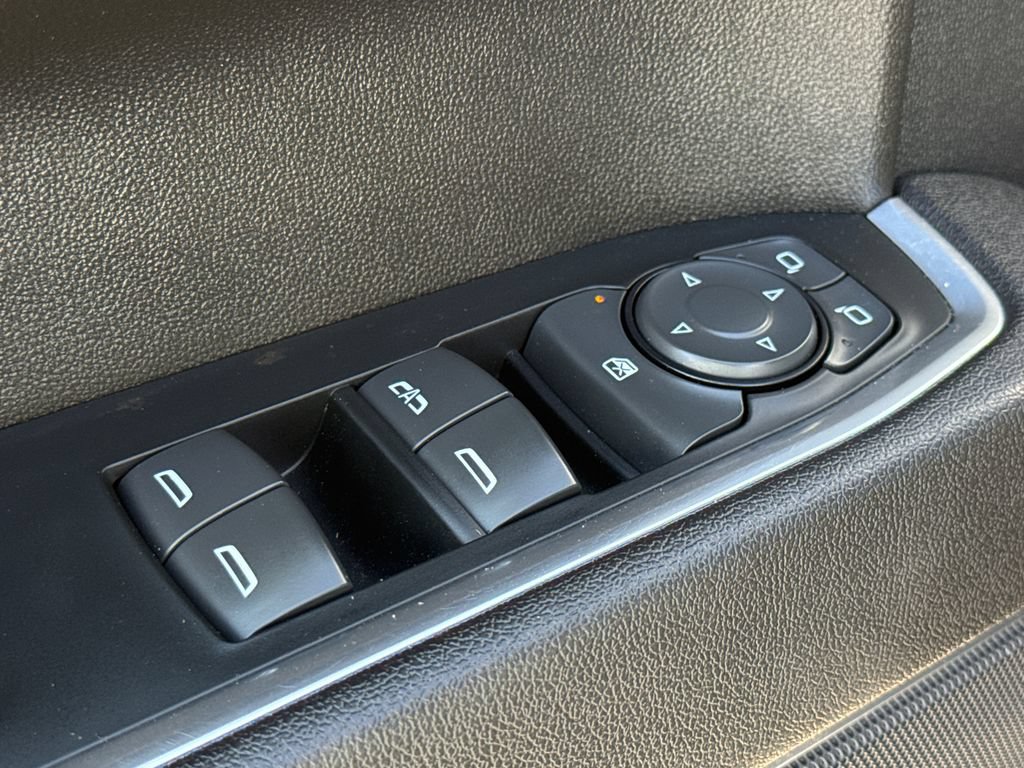 Used 2023 Chevrolet Silverado 1500 LT AWD/4WD image 19
