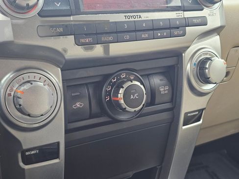 Used 2012 Toyota 4Runner SR5 image 7