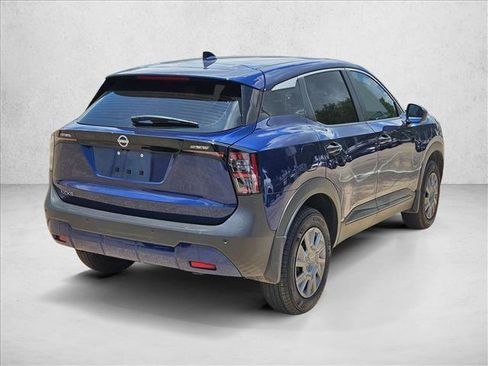 Used 2025 Nissan Kicks S w/ Interior Electronics Package FWD image 5