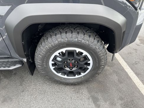 New 2025 Toyota 4Runner TRD Off-Road Premium image 10