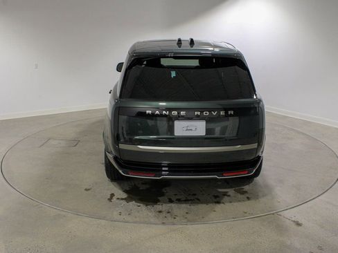 New 2026 Land Rover Range Rover Long Wheelbase SE image 4