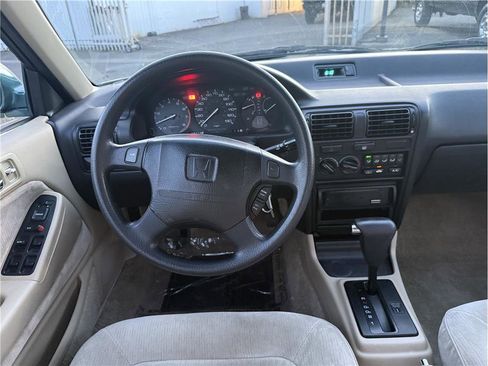 Used 1992 Honda Accord LX image 9