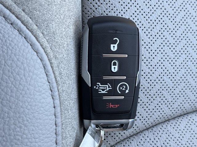 New 2026 RAM 3500 Laramie AWD/4WD image 42
