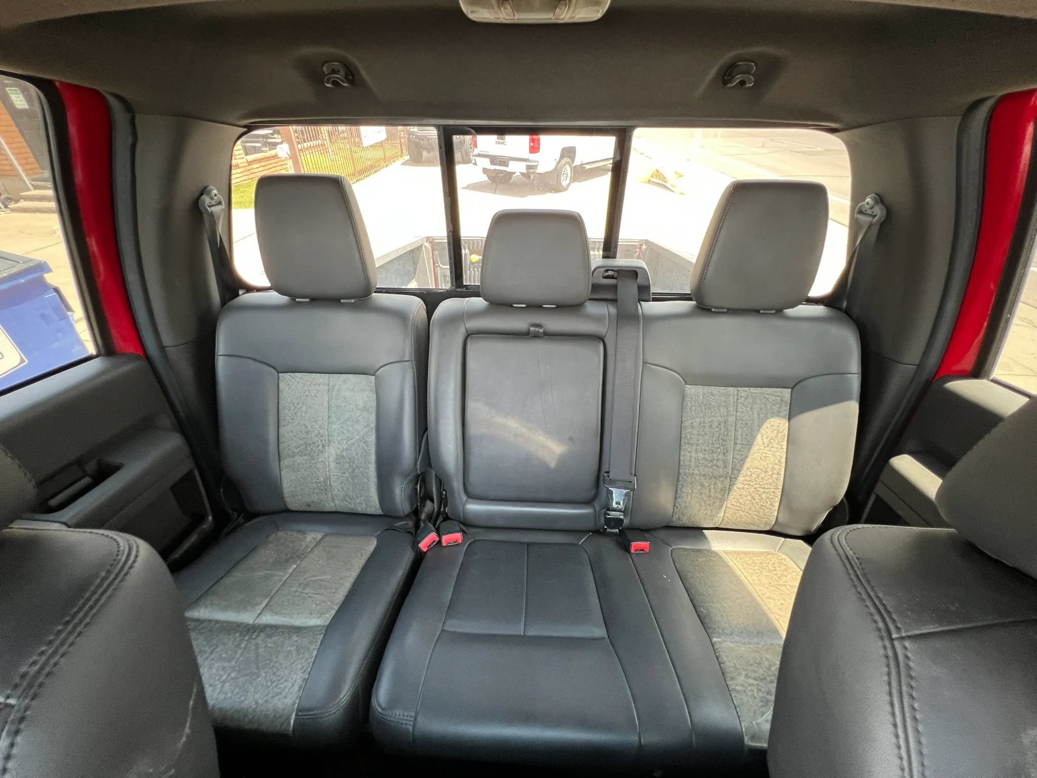 Used 2011 Ford F350 Lariat w/ Lariat Ultimate Pkg AWD/4WD image 30