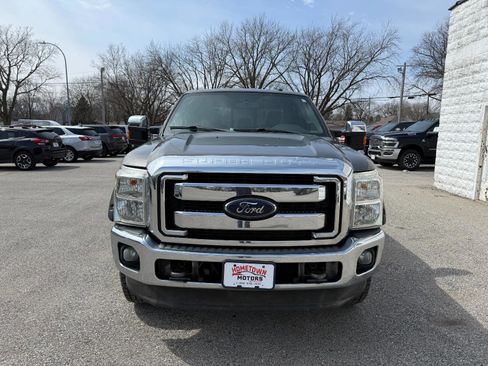 Used 2012 Ford F250 Lariat w/ Chrome Pkg image 2