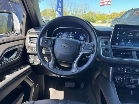 Used 2023 Chevrolet Suburban RST w/ Sport Performance Package AWD/4WD image 12