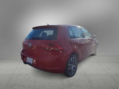 Used 2016 Volkswagen Golf SE w/ Lighting Package image 9