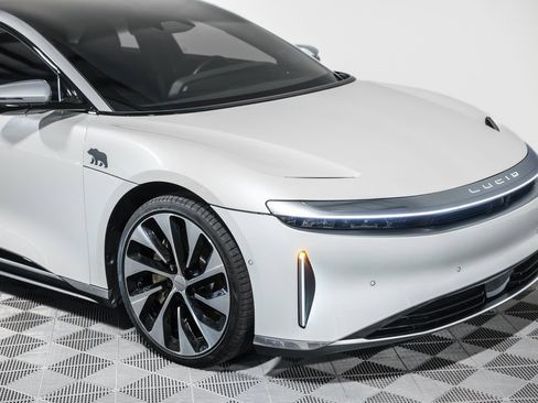 Used 2022 Lucid Air Grand Touring image 5
