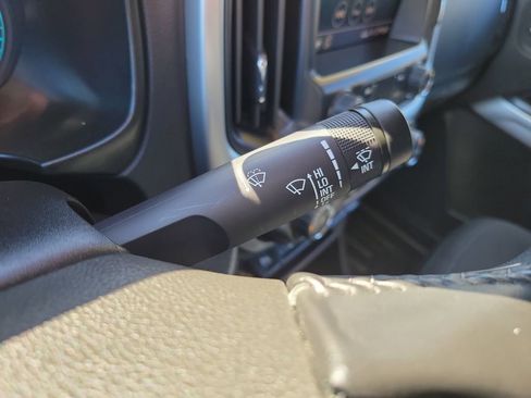 Used 2022 Chevrolet Colorado LT w/ Fleet Safety Package image 15