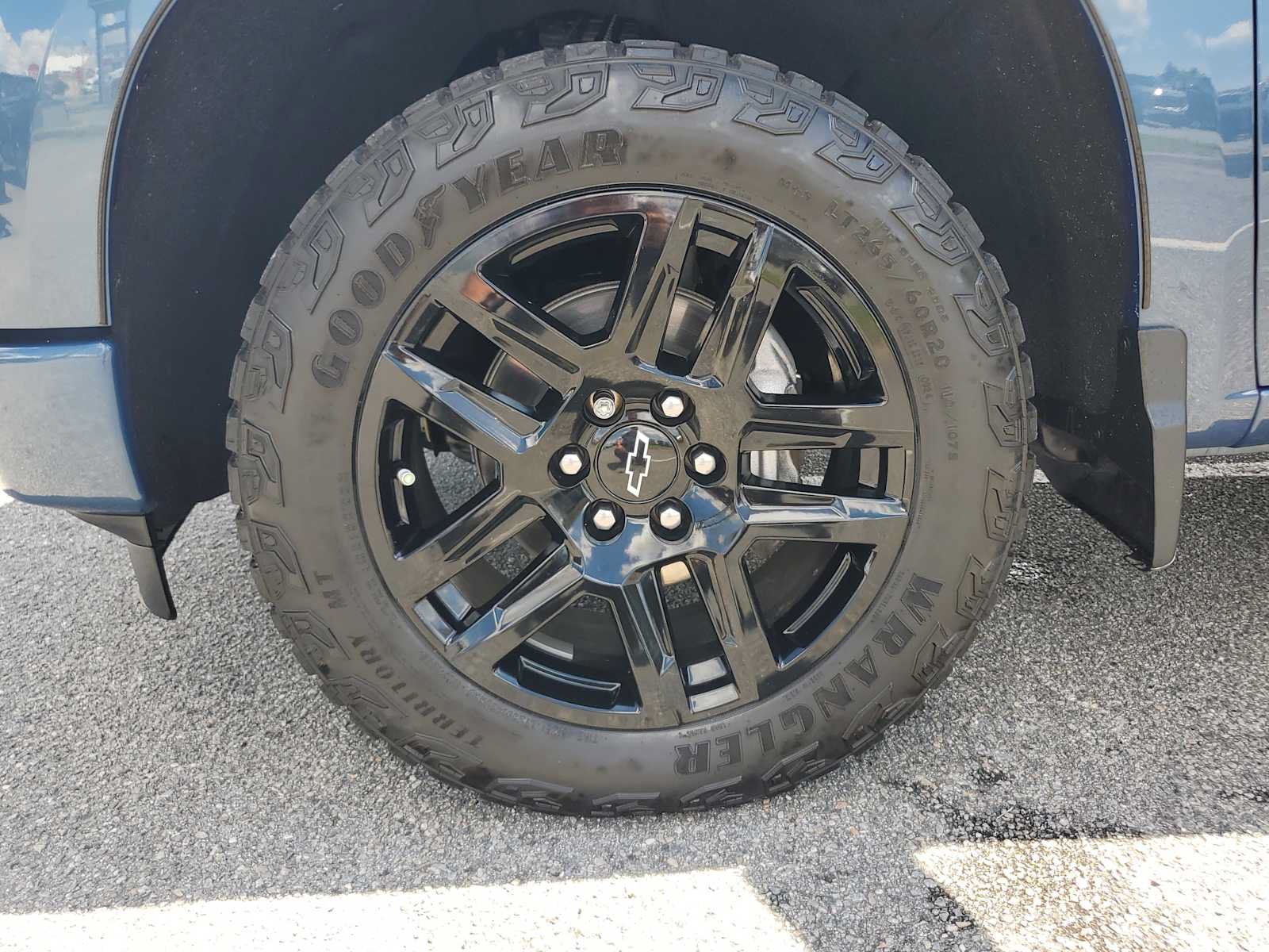Used 2024 Chevrolet Silverado 1500 RST RWD image 13