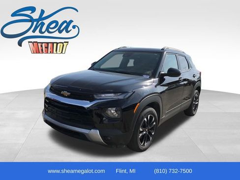 Used 2021 Chevrolet TrailBlazer LT FWD image 1