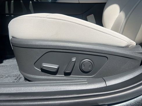 Used 2025 Hyundai Sonata SEL FWD image 17