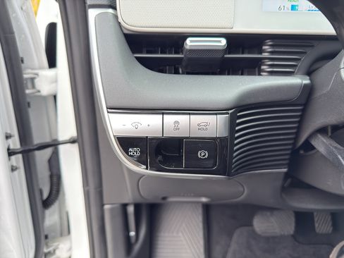 Used 2023 Hyundai Ioniq 5 Limited image 14