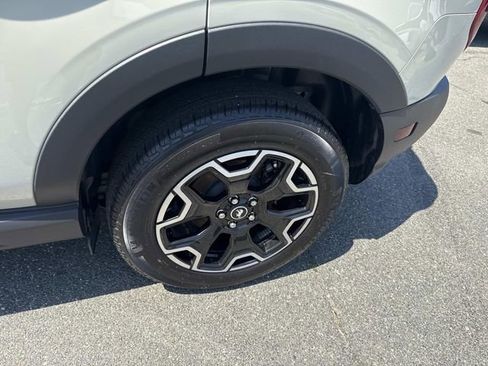 Certified 2025 Ford Bronco Sport Outer Banks w/ Outer Banks Tech Package+ AWD/4WD image 12
