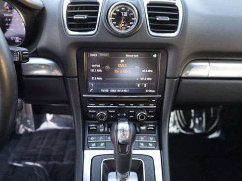 Used 2014 Porsche Cayman image 31