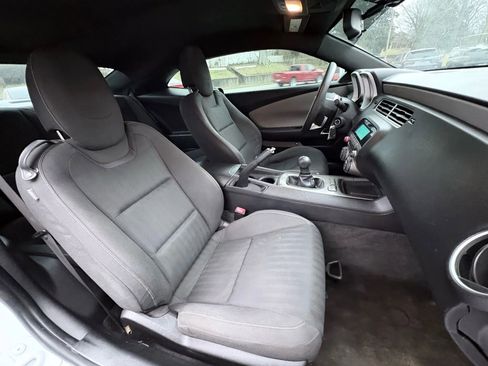 Used 2010 Chevrolet Camaro LS RWD image 16