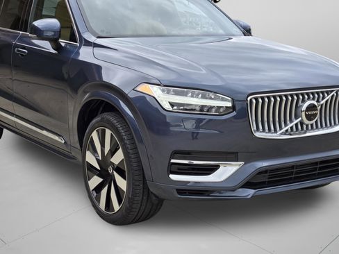 Used 2023 Volvo XC90 T8 Ultimate w/ Protection Package Premier AWD/4WD image 32