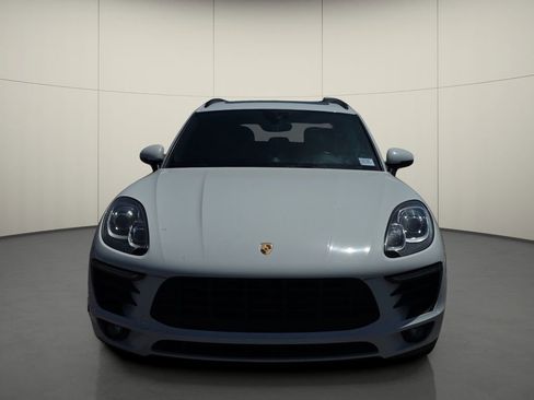 Used 2018 Porsche Macan AWD/4WD image 2