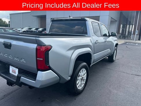 Used 2026 Toyota Tacoma SR5 AWD/4WD image 9
