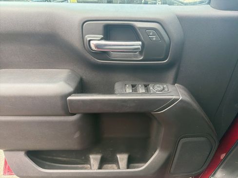 Used 2022 Chevrolet Silverado 1500 Custom w/ Safety Confidence Package image 22