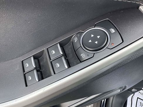 Used 2023 Ford Explorer XLT w/ Equipment Group 202A AWD/4WD image 10