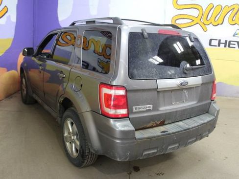 Used 2009 Ford Escape Limited FWD image 6