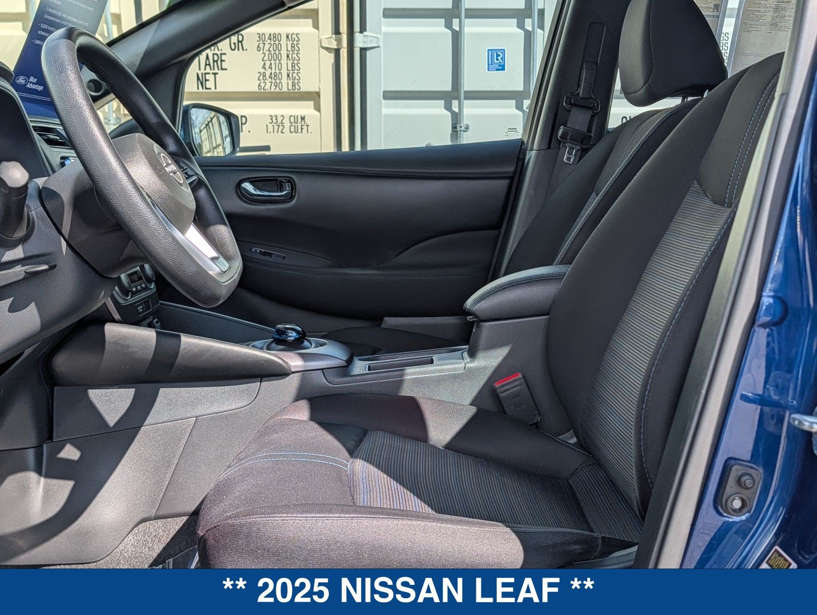 Used 2025 Nissan Leaf S FWD image 21
