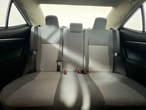 Used 2016 Toyota Corolla L image 32