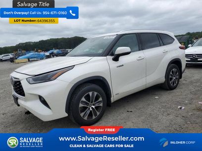 Used 2021 Toyota Highlander XLE