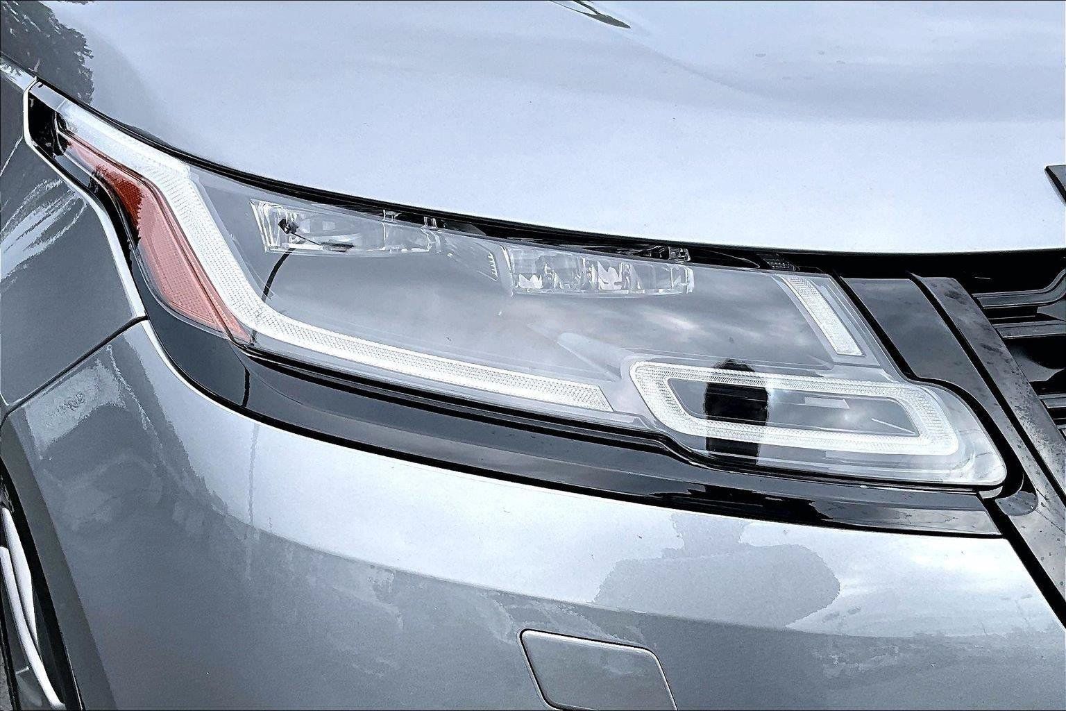 Used 2023 Land Rover Range Rover Velar R-Dynamic S AWD/4WD image 31
