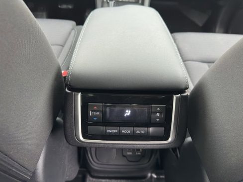 Used 2023 Subaru Ascent Premium w/ Convenience Package image 26