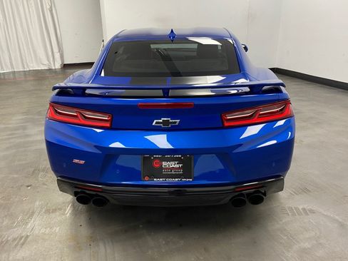 Used 2016 Chevrolet Camaro SS RWD image 5