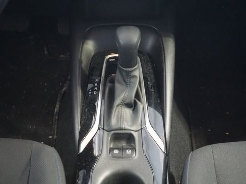 Used 2022 Toyota Corolla SE w/ SE Premium Package image 27