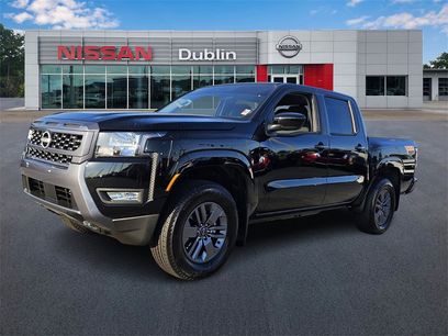 New 2025 Nissan Frontier SV