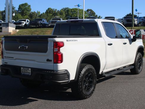 Used 2024 Chevrolet Silverado 1500 ZR2 w/ ZR2 Bison Edition AWD/4WD image 7