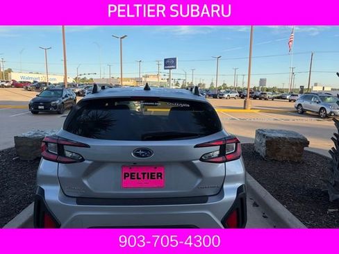 Used 2024 Subaru Crosstrek 2.0i Premium image 16