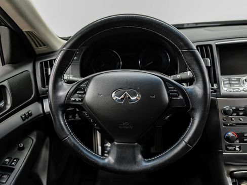 Used 2013 INFINITI G37 Sport image 17