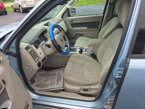 Used 2009 Mercury Mariner 4WD image 10