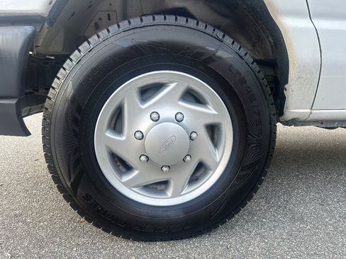 Used 2014 Ford E-250 and Econoline 250 RWD image 20