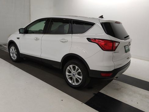 Used 2019 Ford Escape SE AWD/4WD image 3